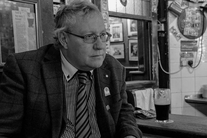 walking-tour-in-merrion-square-park-dublin-rogues-tour-2