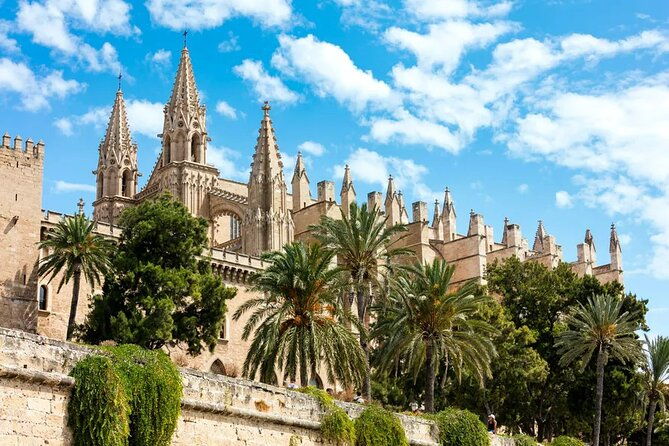 walking-tour-in-palma-de-mallorca