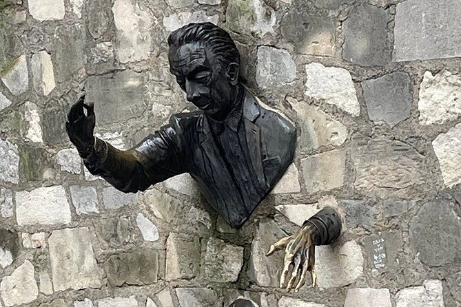 walking-tour-in-paris-montmartre-with-tastings-and-stories