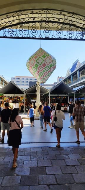 walking-tour-in-porto-with-unique-polaroid-photos-as-a-gift