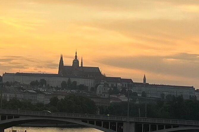 walking-tour-in-prague-castle-complex-by-czechoslovak-local