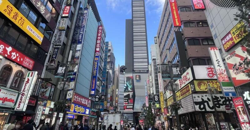 walking-tour-in-shinjuku-kagurazaka-tokyos-hidden-gems