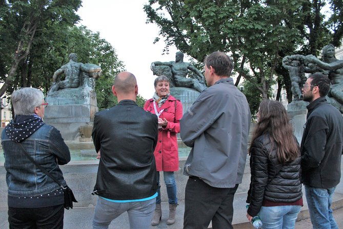 walking-tour-in-small-groups-in-english