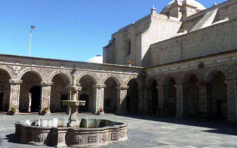 walking-tour-in-the-historic-center-of-arequipa