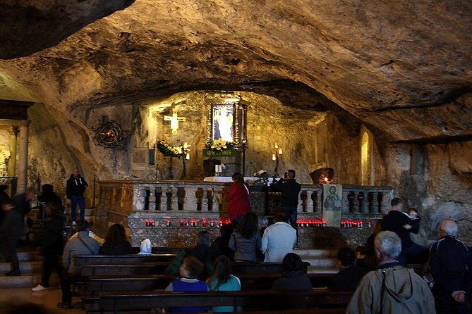 walking-tour-monte-santangelo