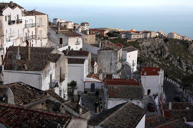walking-tour-monte-santangelo