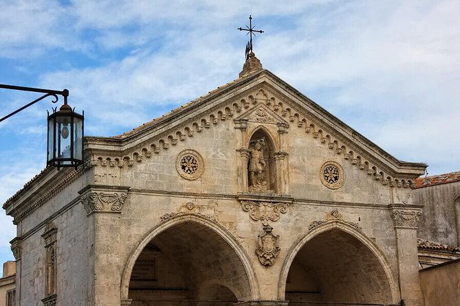 walking-tour-monte-santangelo
