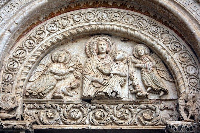 walking-tour-monte-santangelo