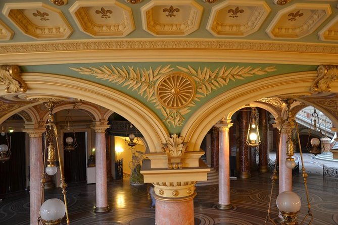 walking-tour-of-bucharest