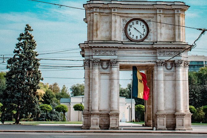 walking-tour-of-chisinau-with-local-guide