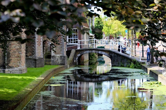 walking-tour-of-delft-the-city-of-orange-and-blue
