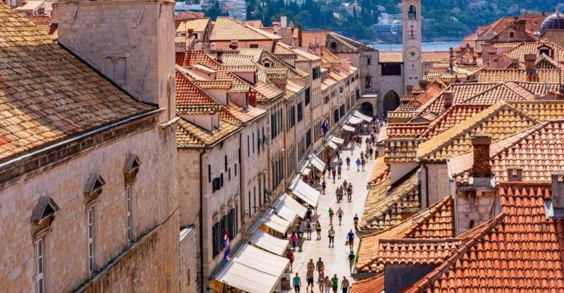 walking-tour-of-dubrovnik-with-transport-from-budva