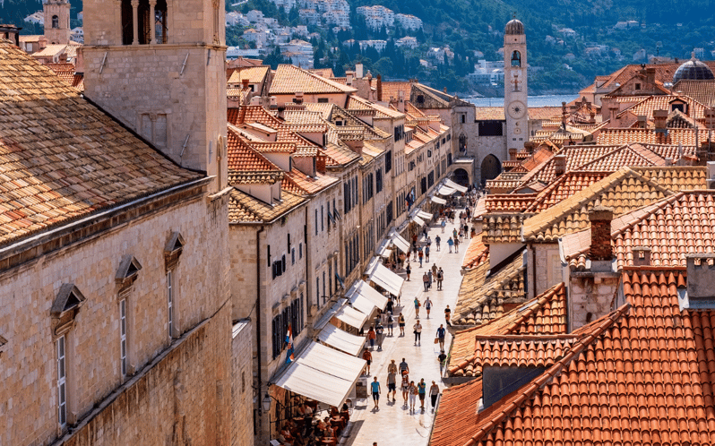 walking-tour-of-dubrovnik-with-transport-from-budva