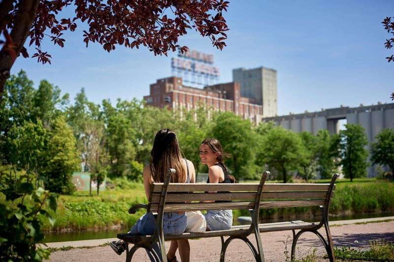 walking-tour-of-old-montreal-historic-cultural-sites