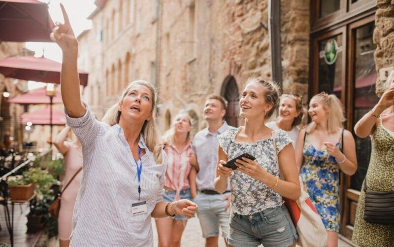 walking-tour-of-santa-fes-most-beautiful-and-historic-sites