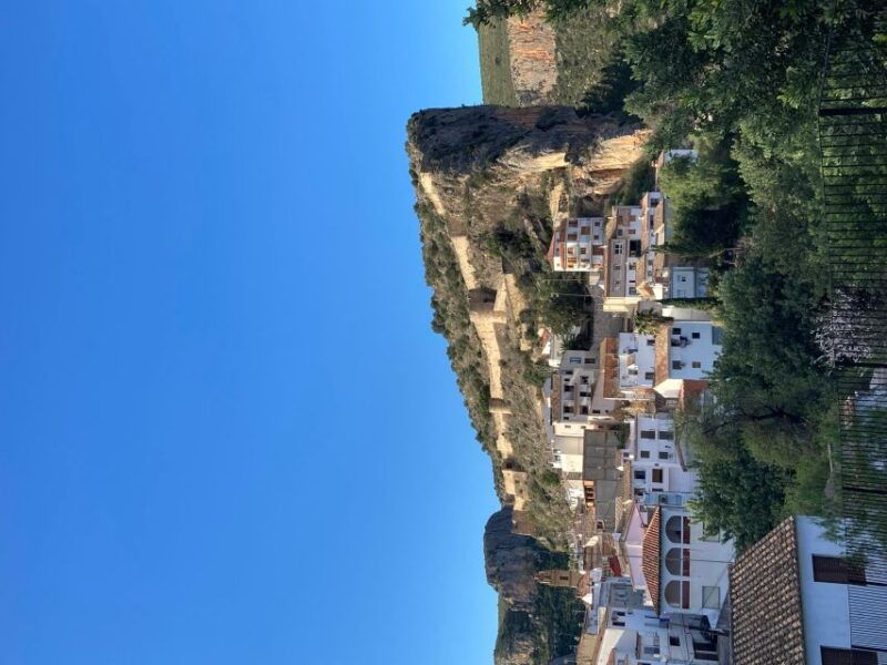 walking-tour-of-the-canyon-and-hanging-bridges-of-chulilla