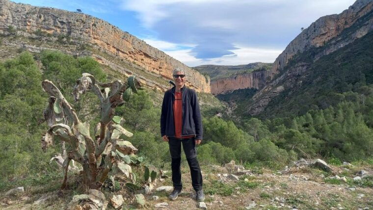 walking-tour-of-the-canyon-and-hanging-bridges-of-chulilla