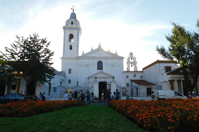 walking-tour-of-the-recoleta-neighborhood-in-buenos-aires-2