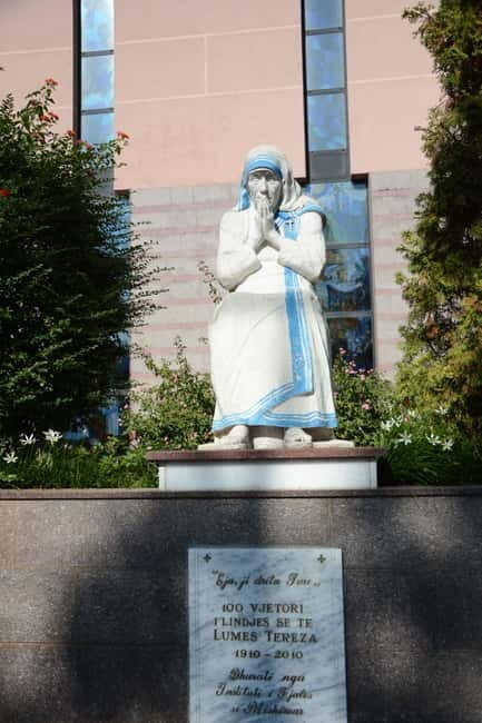 Walking tour of Tirana - Practical Details and Tips