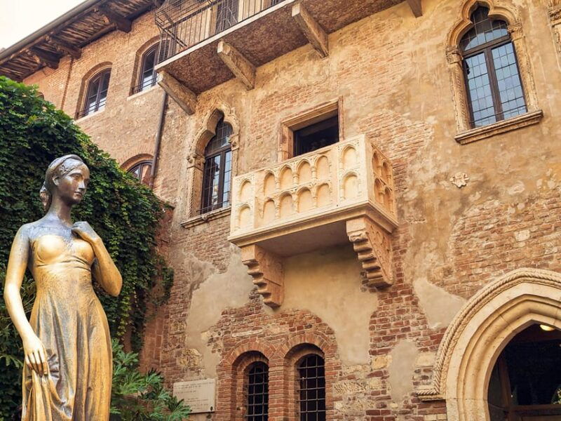 walking-tour-of-veronas-best-arena-and-historic-sights