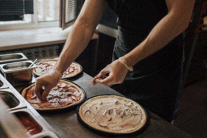 walking-tour-pizza-making