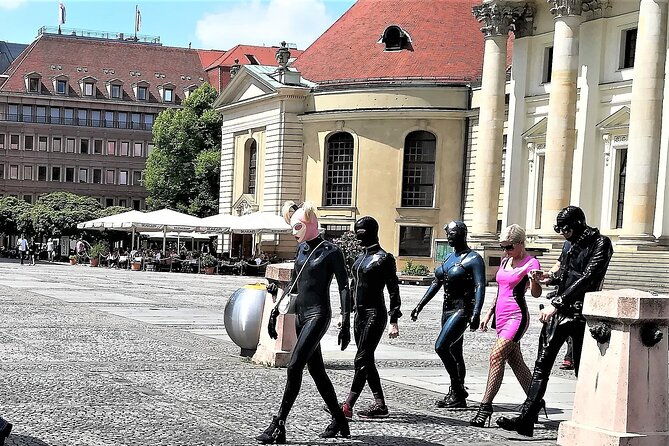 walking-tour-private-guide-1-up-to-10-people-tailor-made