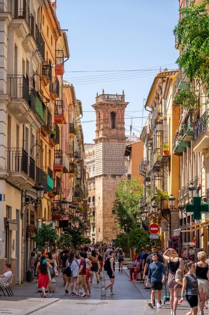 walking-tour-through-valencias-historic-centre