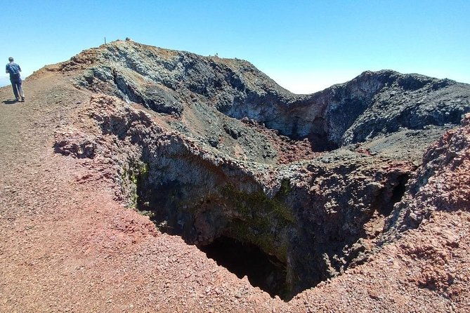 walking-tour-to-sierra-negra-volcano-and-chico-volcano-from-isabela-island