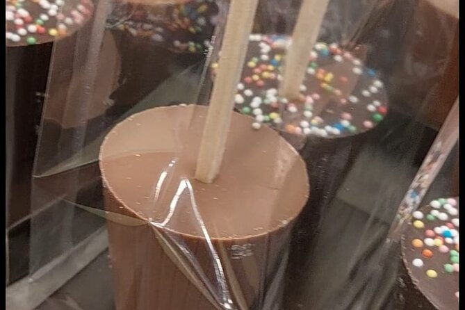 walking-tour-with-hot-chocolate-and-chocolate-tasting