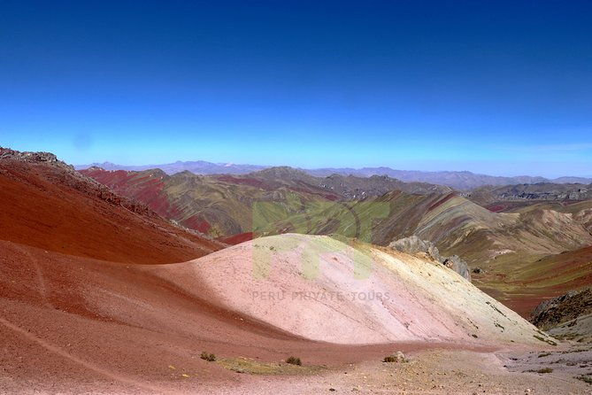 walking-with-alpacas-in-palcoyo-the-alternative-rainbow-mountain