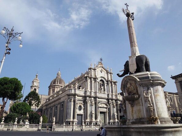 walkingtour-catania-discovering-the-city-of-lava-with-a-licensed-guide