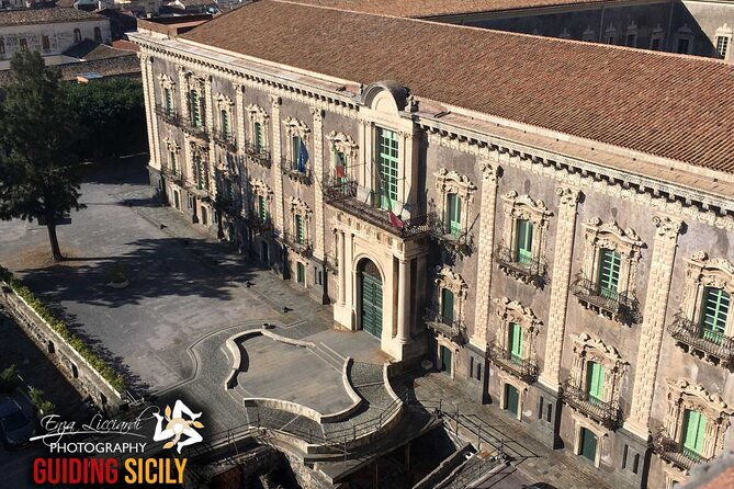 walkingtour-catania-discovering-the-city-of-lava-with-a-licensed-guide