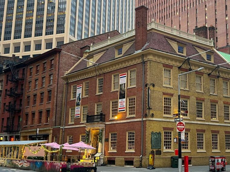 wall-street-lower-manhattan-new-york-history-walking-tour