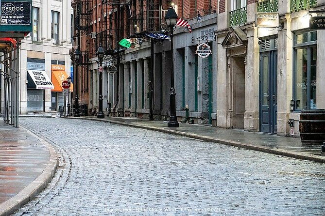 wall-street-the-financial-district-private-2-5-hr-walking-tour