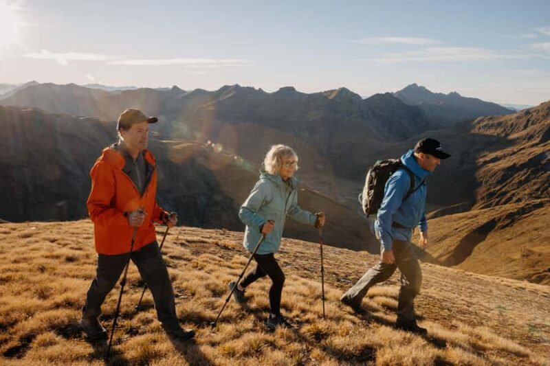 Wanaka: Black Peak Helicopter Hike with Alpine Hut Stay - The Itinerary in Detail