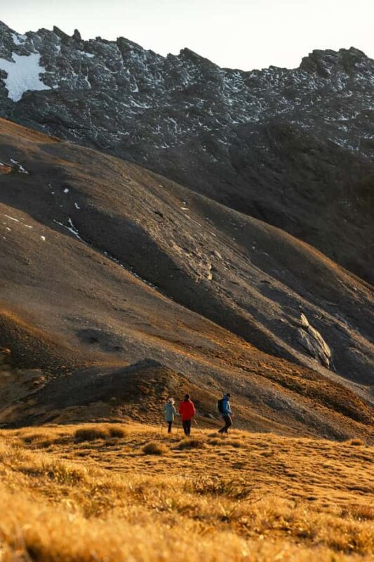 Wanaka: Black Peak Helicopter Hike with Alpine Hut Stay - Final Thoughts: Who is This Tour For?