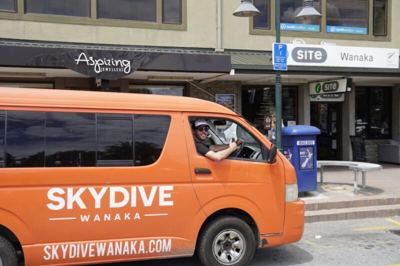 Wanaka: Tandem Skydive Experience - Introduction to the Wanaka Skydiving Experience
