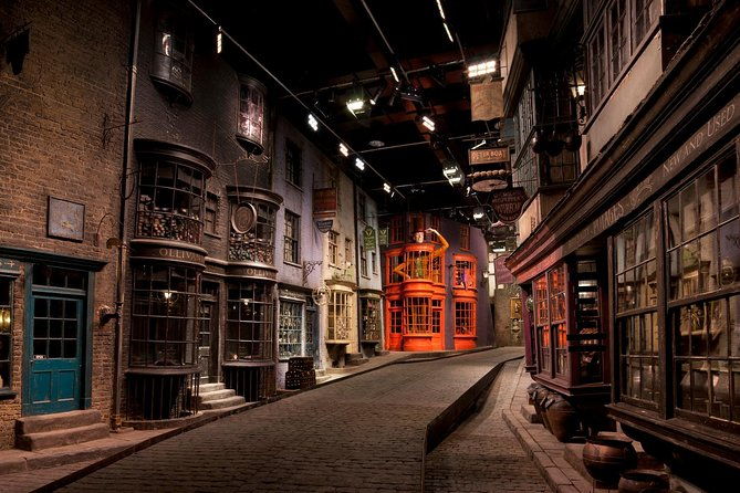 warner-bros-studio-tour-london-the-making-of-harry-potter-with-hotel-pick-up