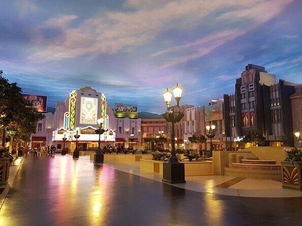 Warner Bros. World Abu Dhabi with Options - An Introduction to Warner Bros. World Abu Dhabi