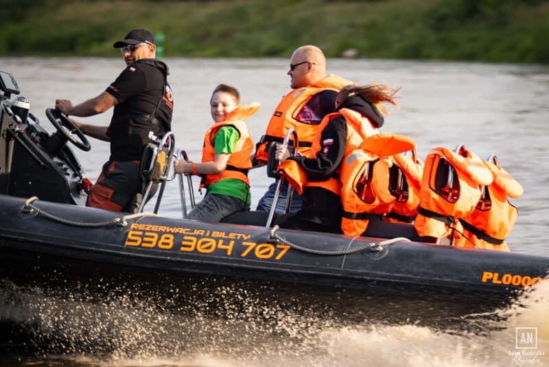 Warsaw: Adrenaline Ride on the Vistula River (Wisa) - Key Points