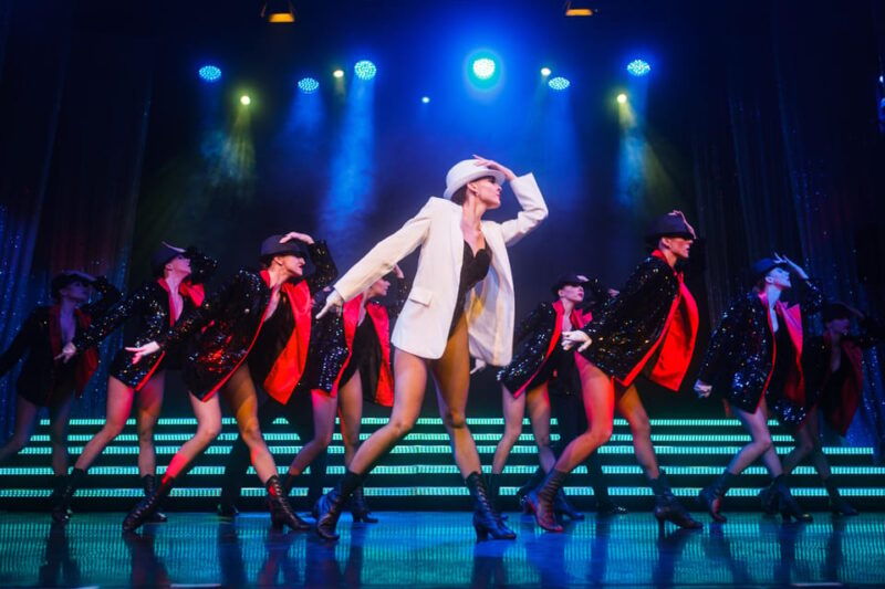 warsaw-dinner-show-at-sabat-theatre