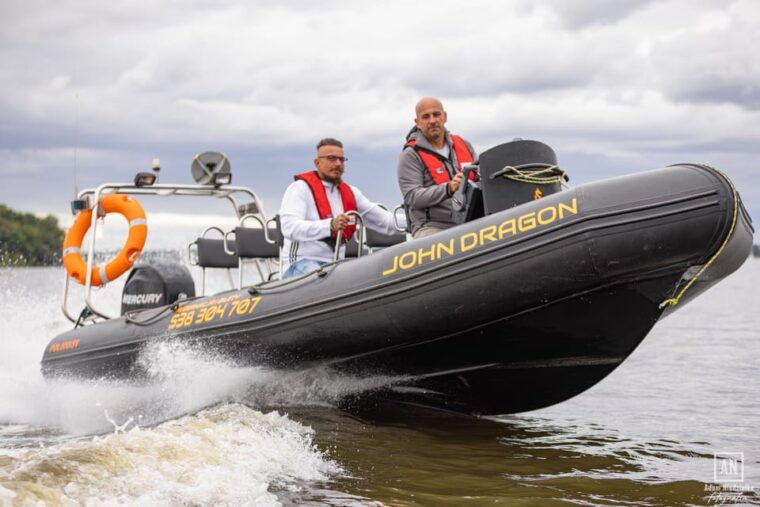 warsaw-exciting-90-min-speedboat-tour-on-the-wild-river