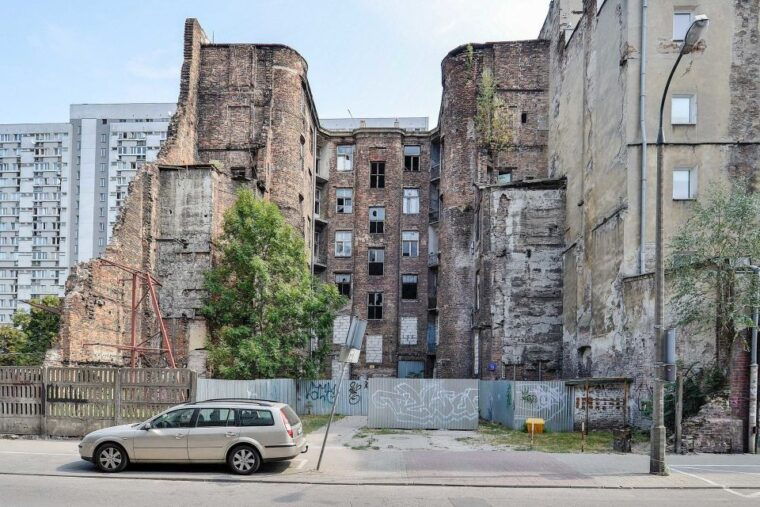 warsaw-ghetto-jewish-cemetery-polin-museum-private-tour