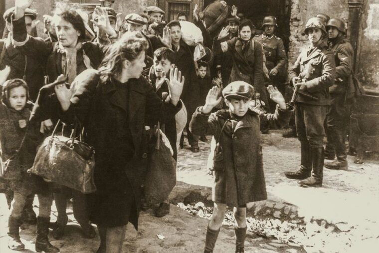 warsaw-ghetto-jewish-cemetery-polin-museum-private-tour
