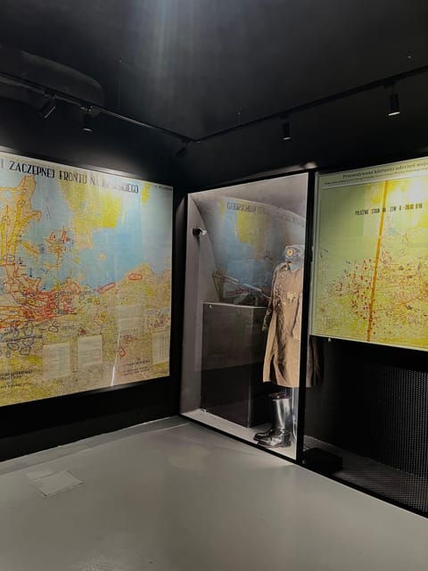 warsaw-guided-tour-of-the-cold-war-museum