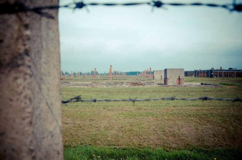 warsaw-majdanek-concentration-camp-lublin-day-trip-by-car