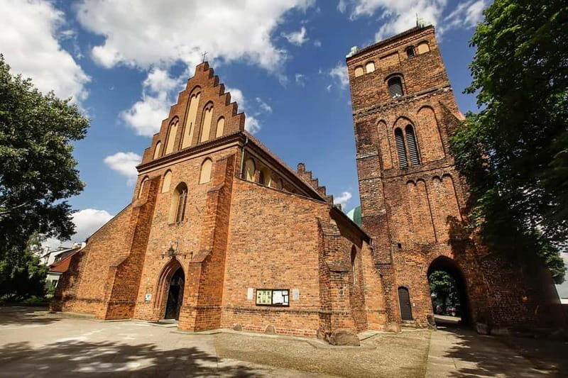Warsaw: Marie Curie-Sklodowska Tour with Optional Museum - Additional Notes
