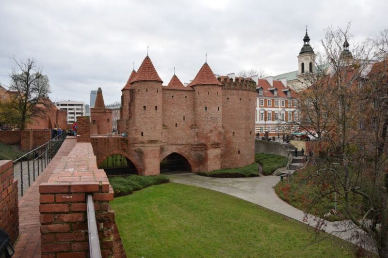 warsaw-old-town-more-walking-tour-small-groups