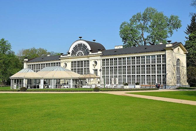 warsaw-old-town-with-royal-castle-lazienki-park-small-group-inc-pick-up