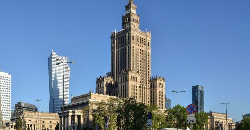 warsaw-private-tour-from-krakow-with-transport-and-guide